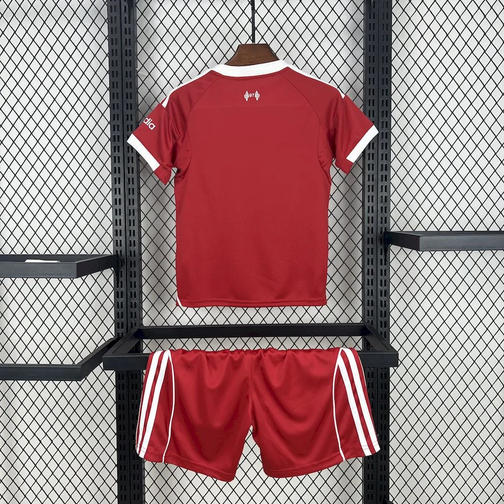 Liverpool Salah Home Kids (2)