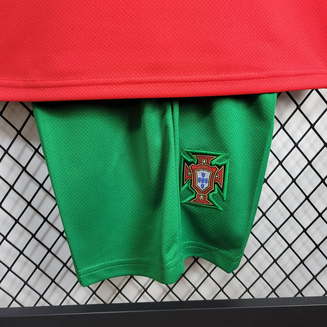 Portugal Ronaldo Home Kids (3)