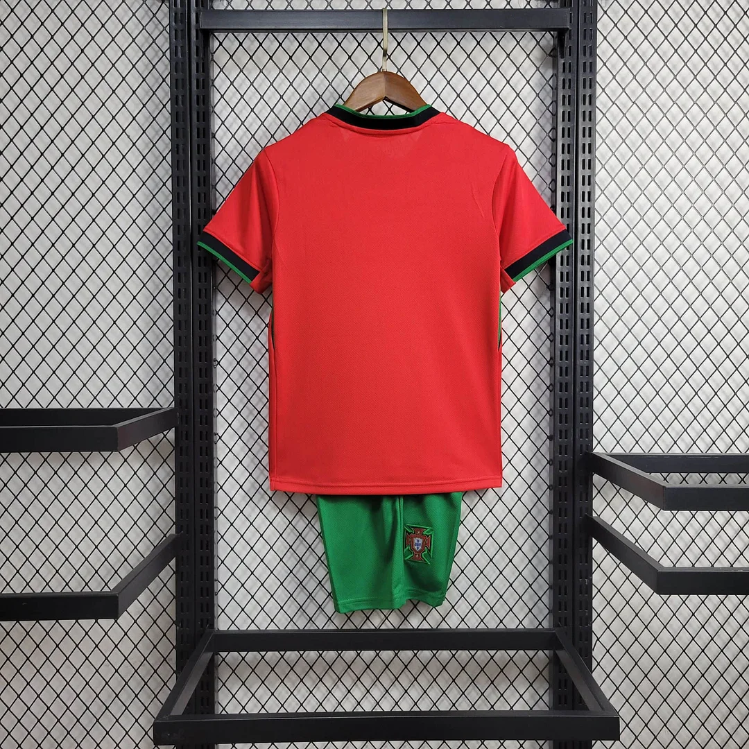 Portugal Ronaldo Home Kids (2)