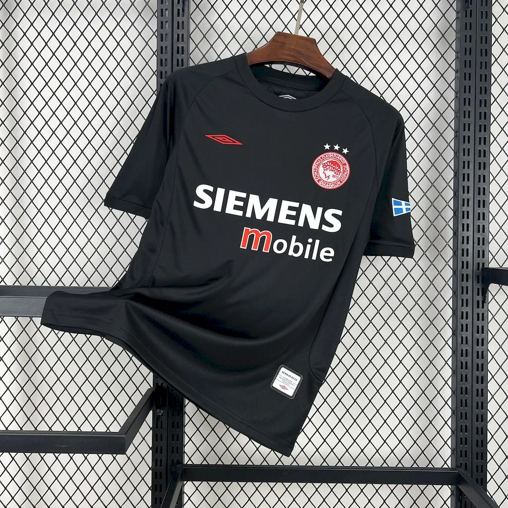 Olympiakos 2004-05 Away