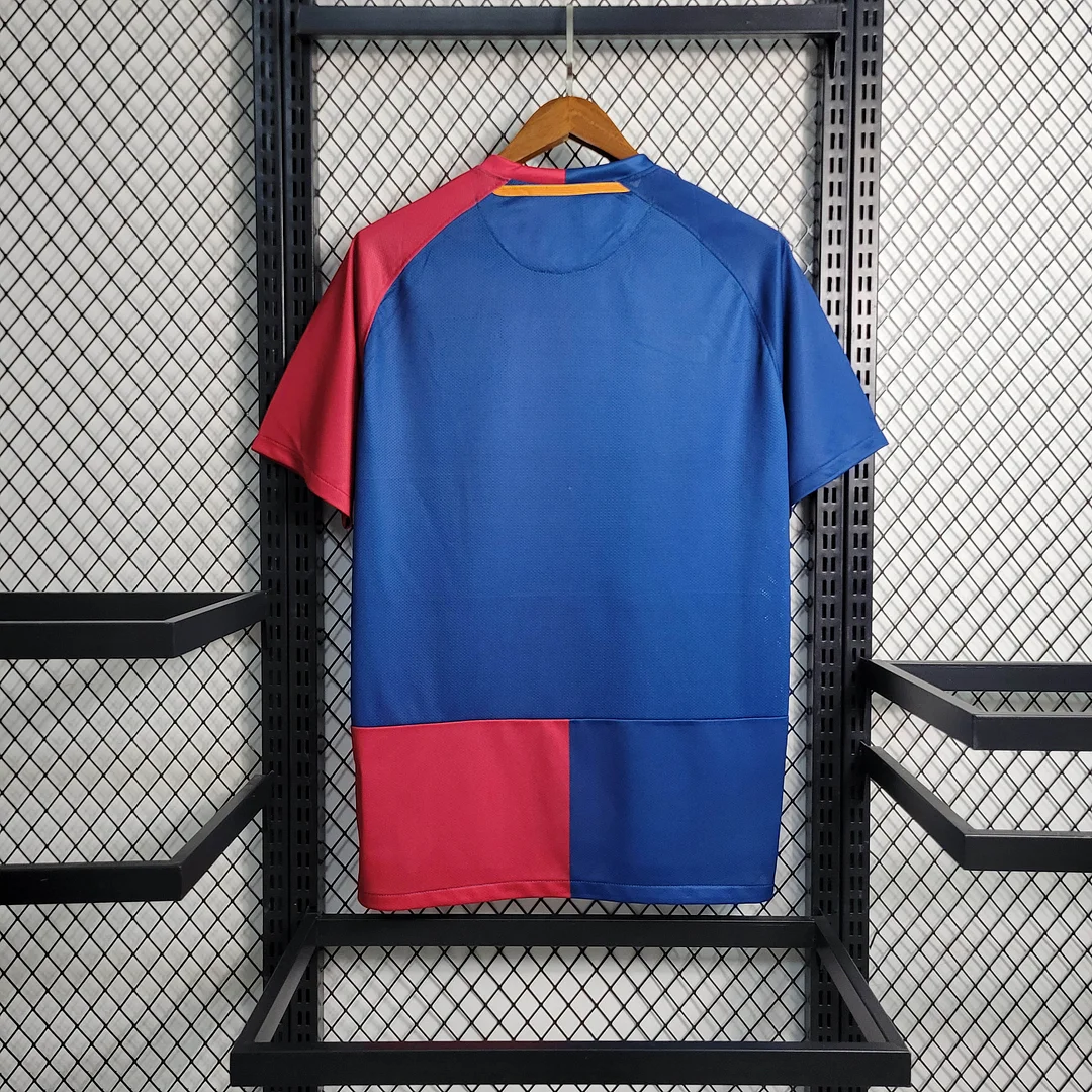 Barcelona 2008-09 Home (3)
