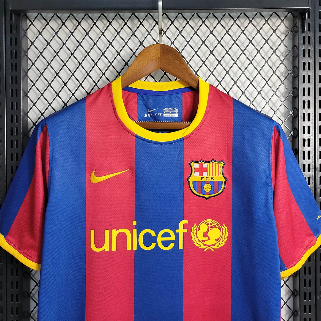 Barcelona 2010-11 Home (3)