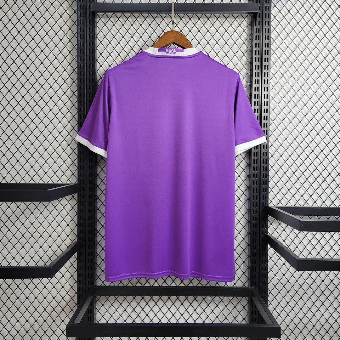 Real Madrid 2016-17 Third Kit (2)